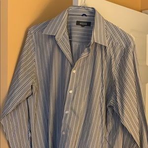 Men’s KENNETH COLE REACTION button shirt.